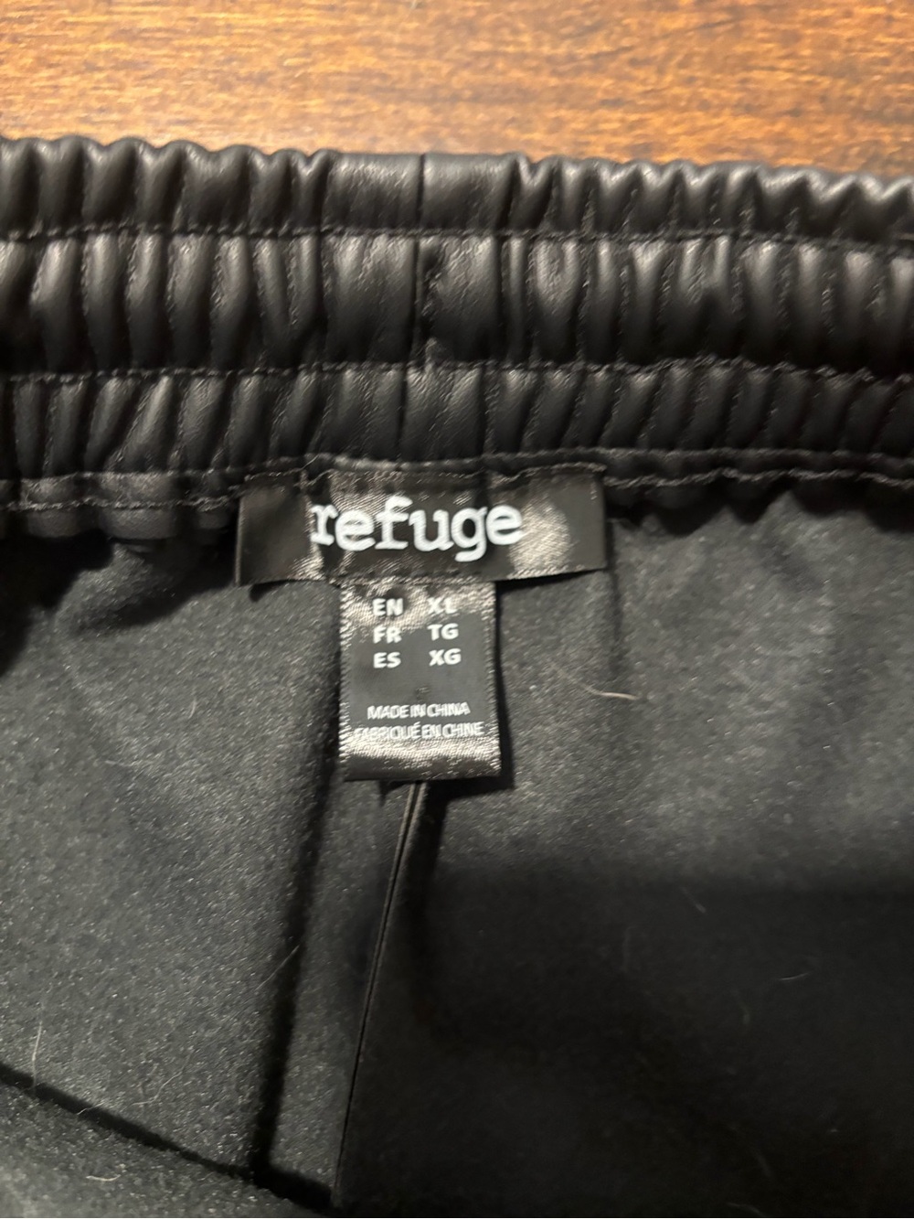 Refuge Black Faux Leather Pull-On Shorts Women’s XL - Picture 3 of 3